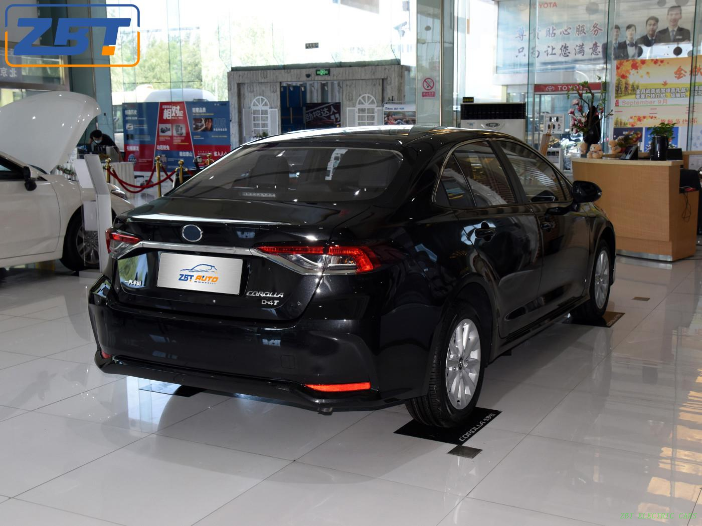 Бензиновый седан Toyota Corolla