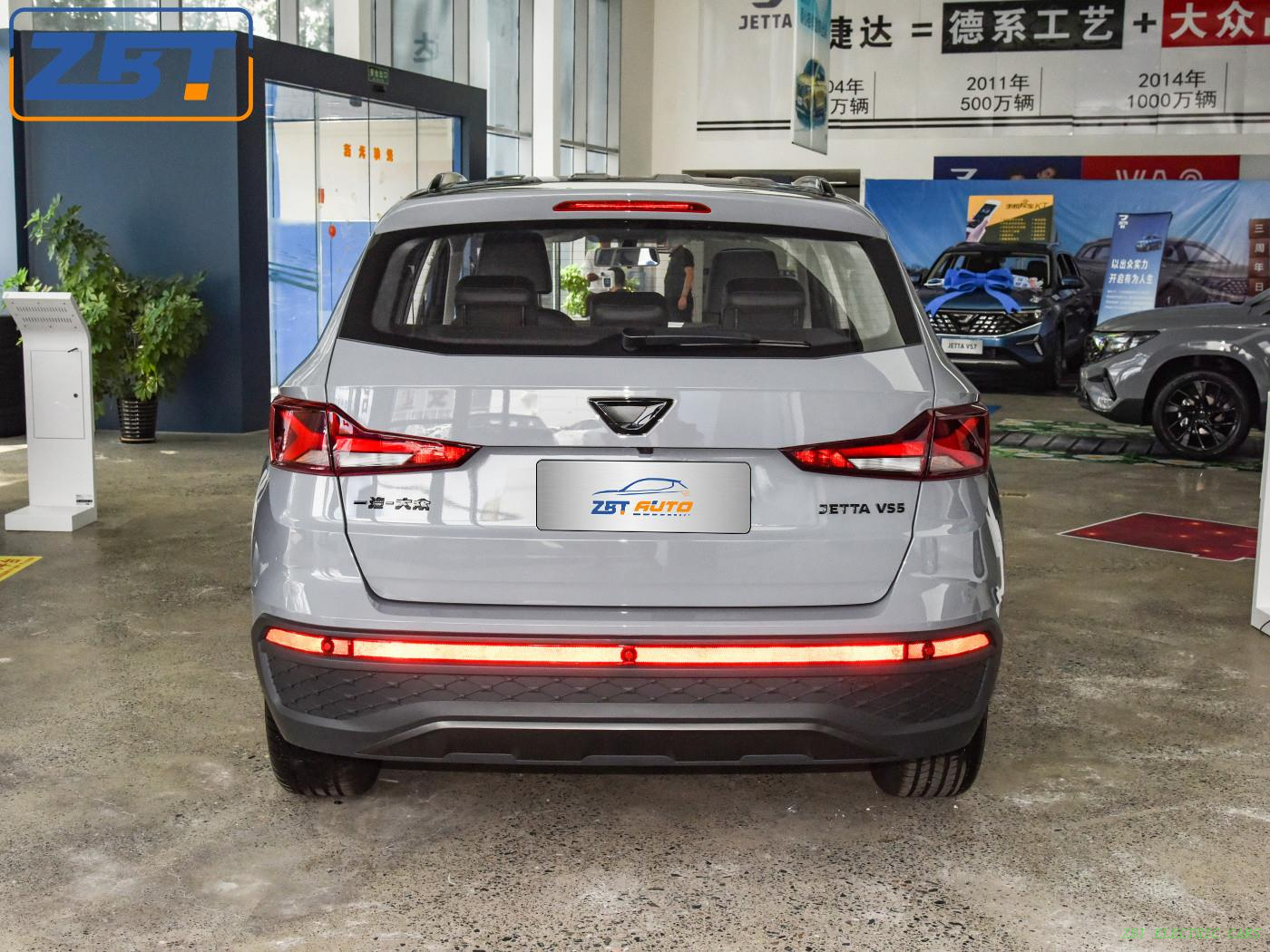 Volkswagen jetta VS5 Бензиновый внедорожник