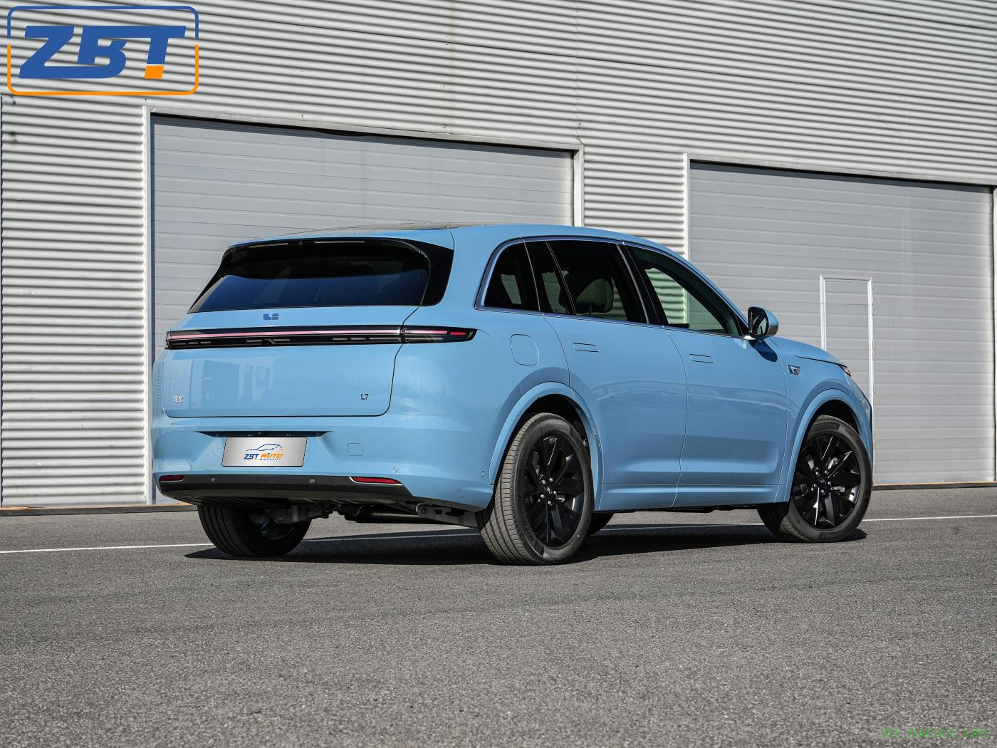 Ли Сян один гибридный электрический внедорожник Li L7