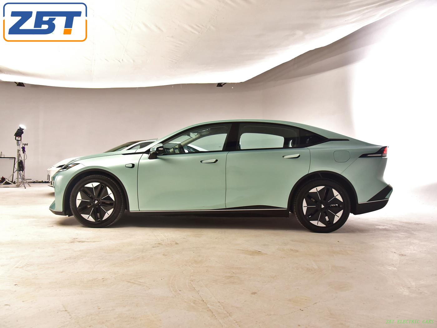 Электрический седан Changan Shenlan SL03