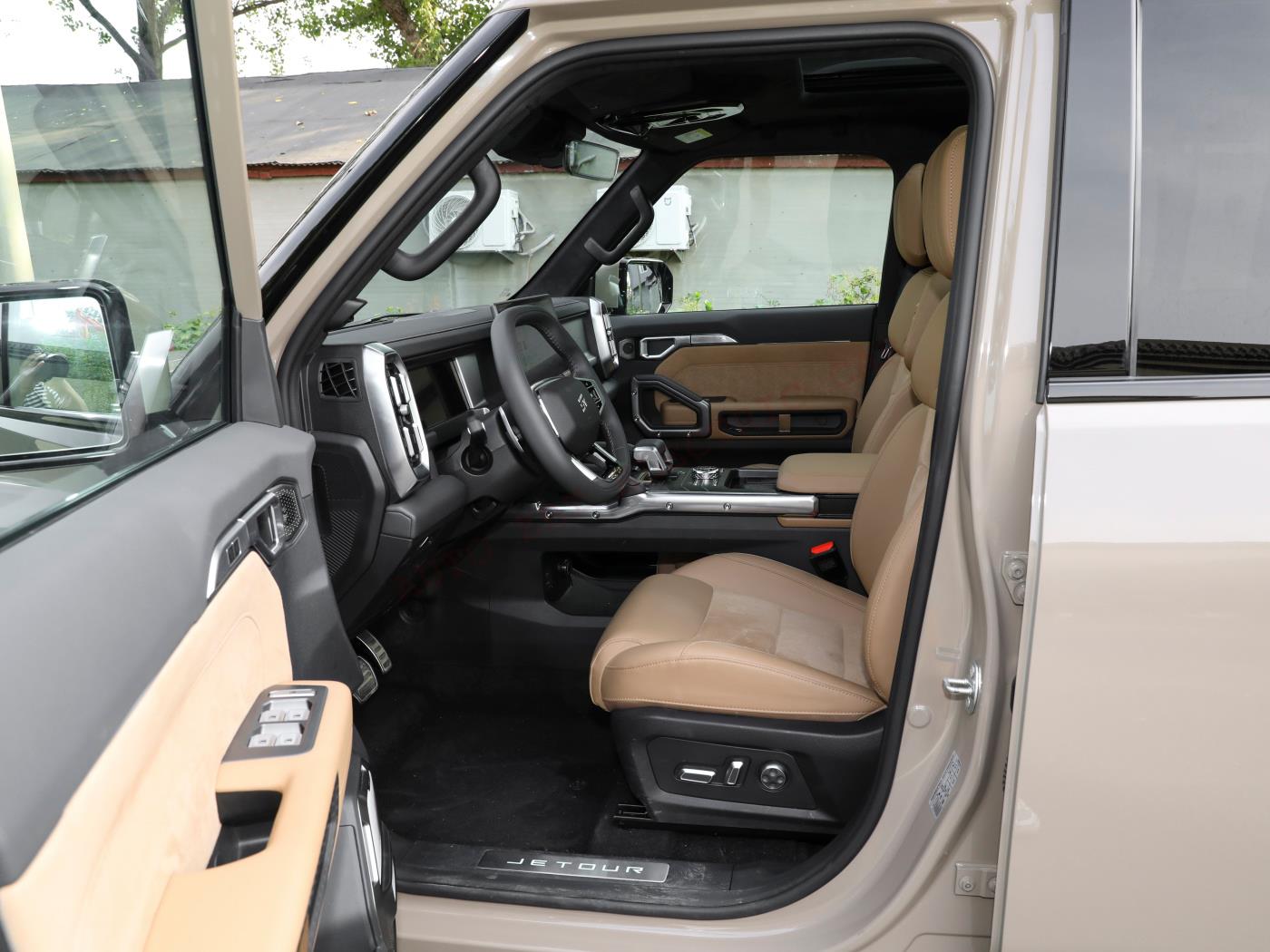 Джетур Путешественник X11