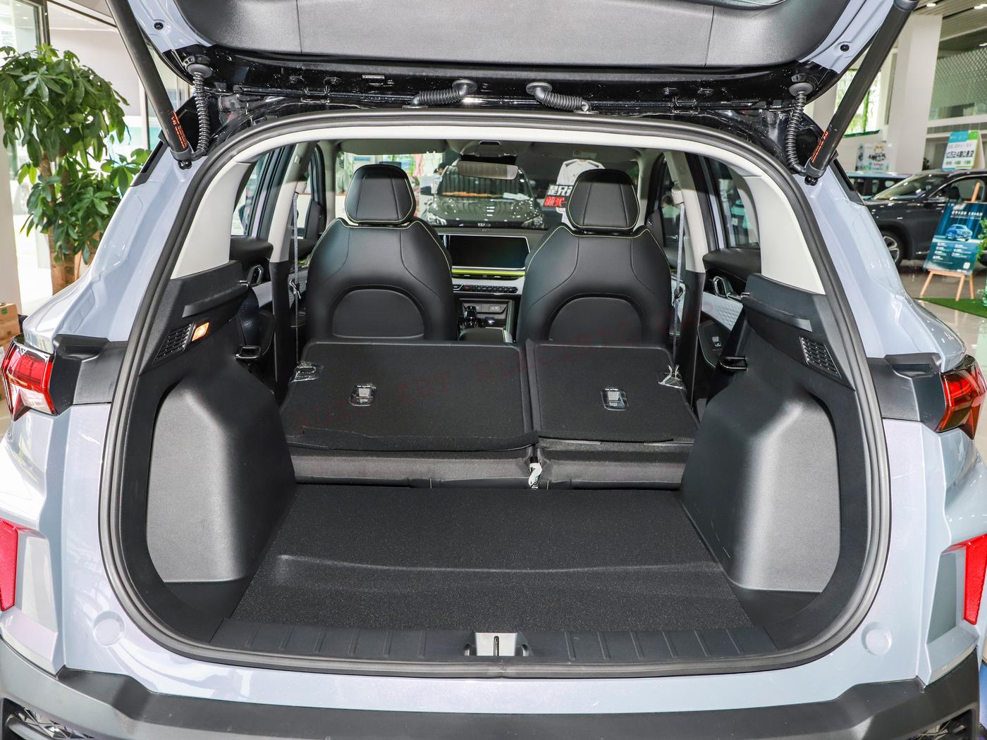 Coolray БинЮэ X45