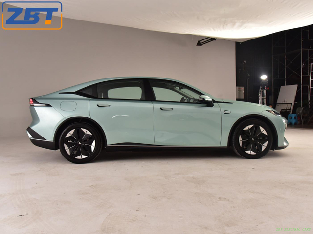 Электрический седан Changan Shenlan SL03