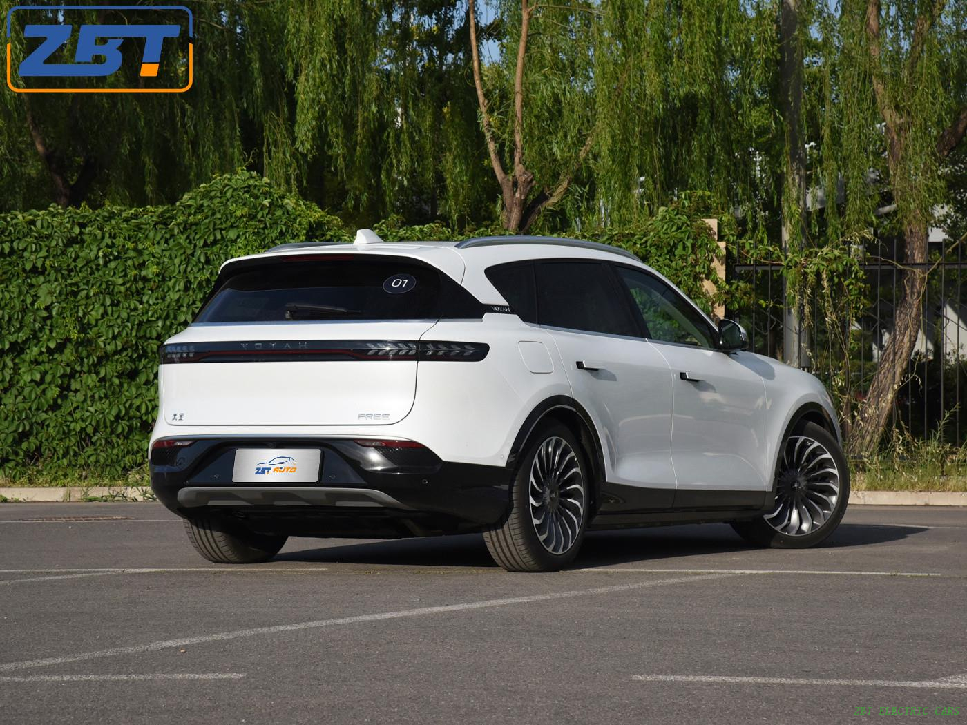 Электрический внедорожник Voyah Free