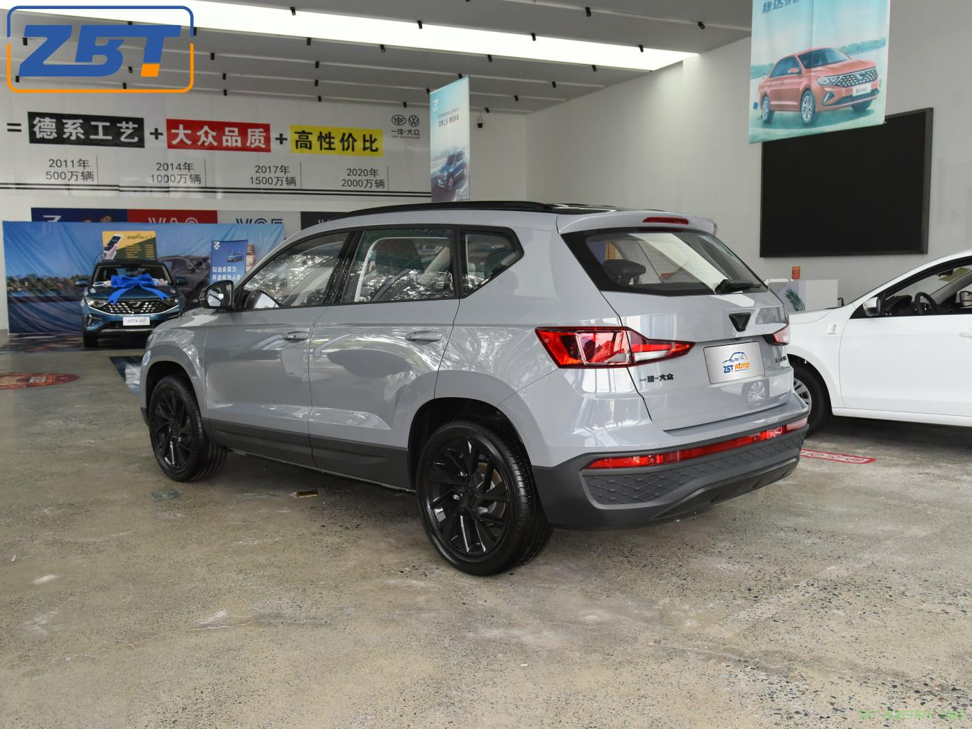 Volkswagen jetta VS5 Бензиновый внедорожник