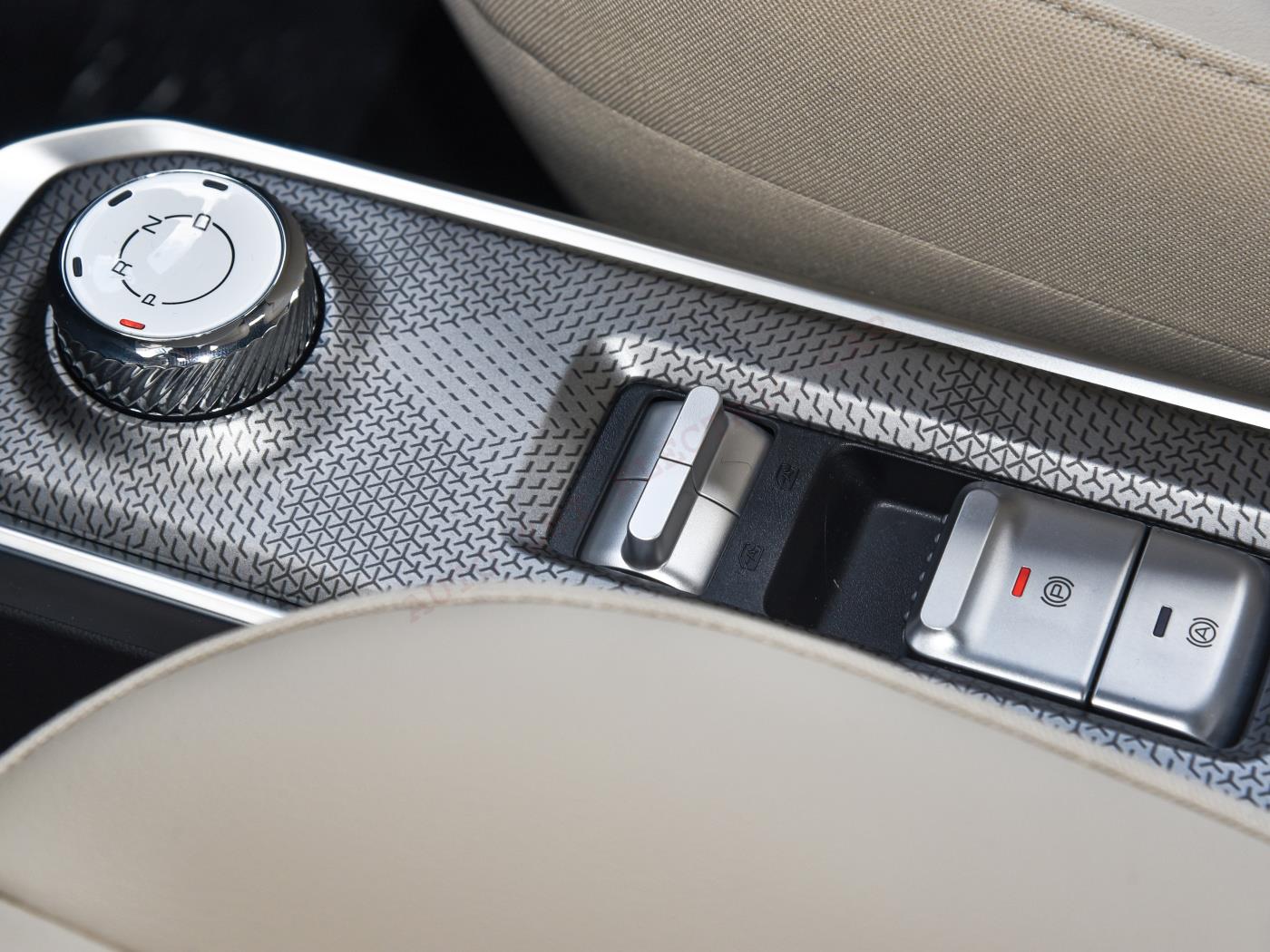 Баоцзюнь да X30