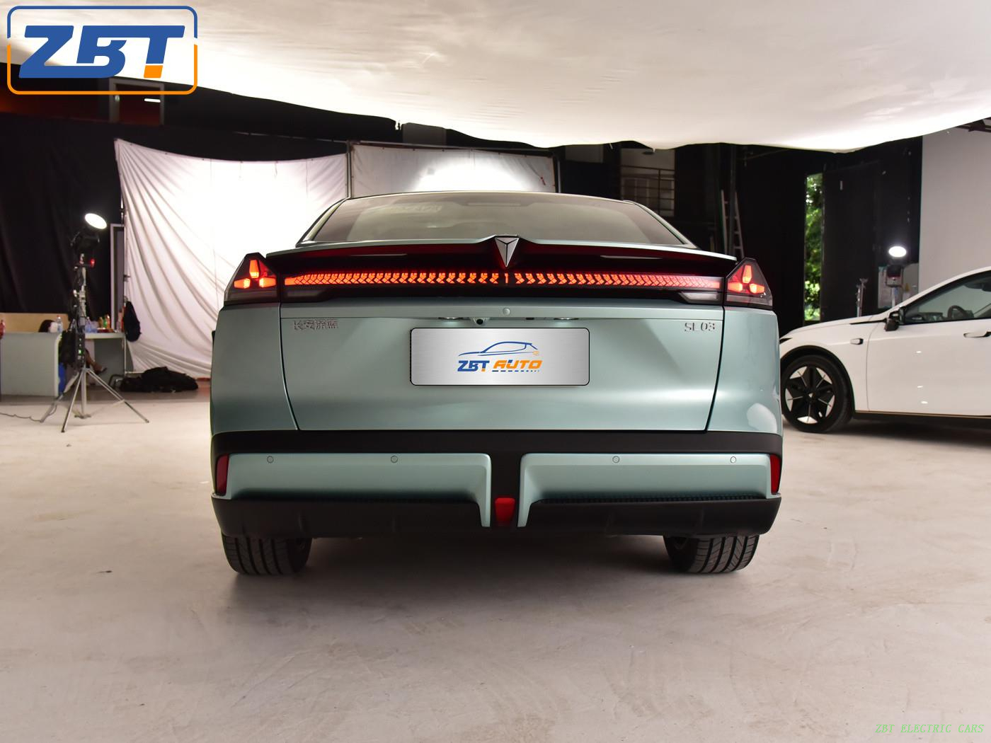 Электрический седан Changan Shenlan SL03