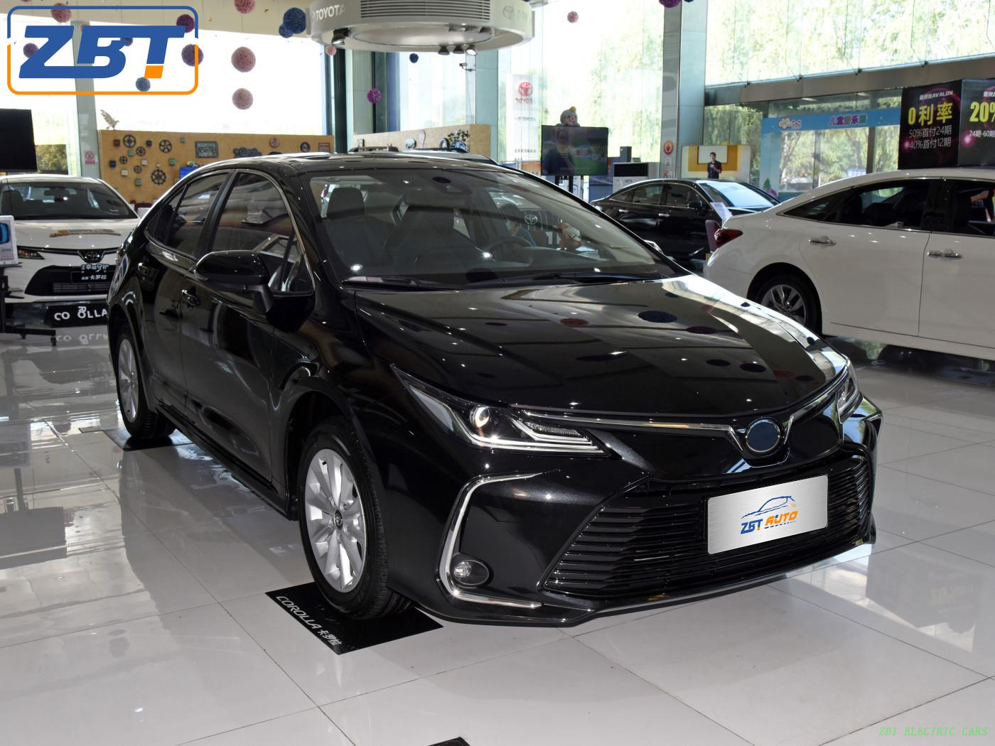 Бензиновый седан Toyota Corolla