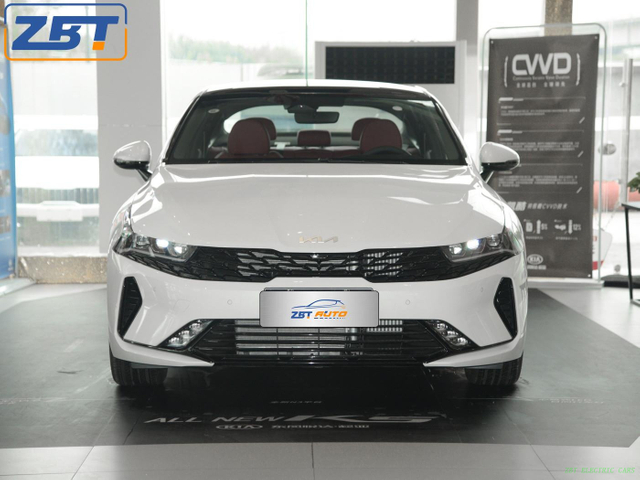 KIA K5 Бензиновый Седан