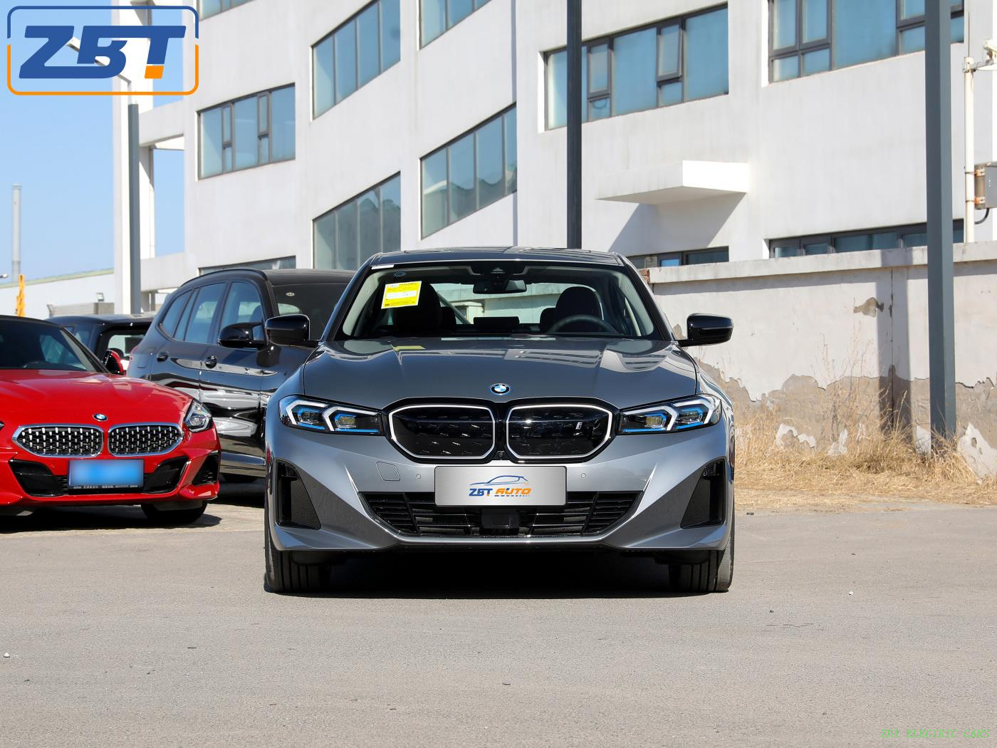 Электрический седан BMW THE i3 на новой энергии