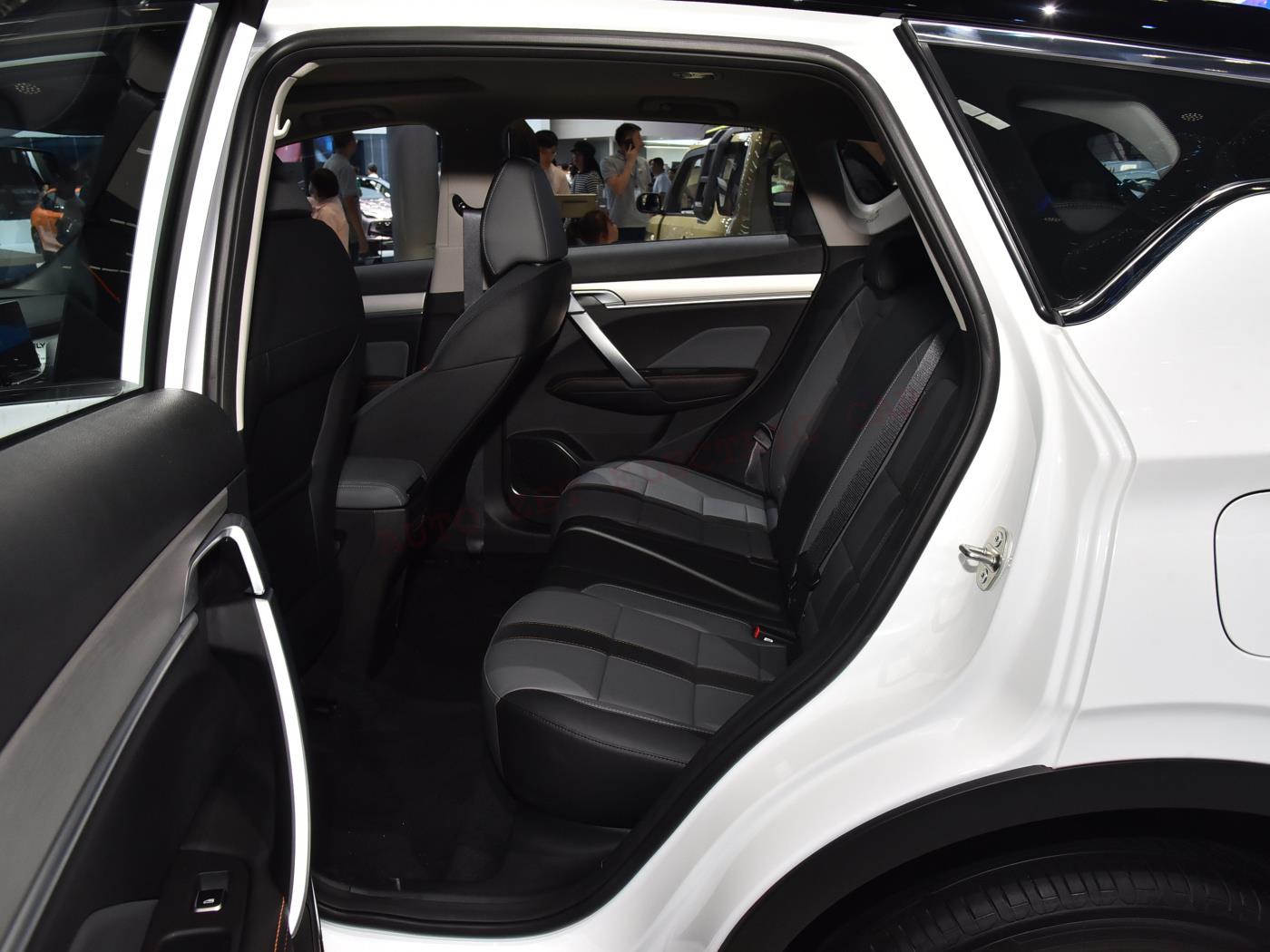 Coolray БинЮэ X107