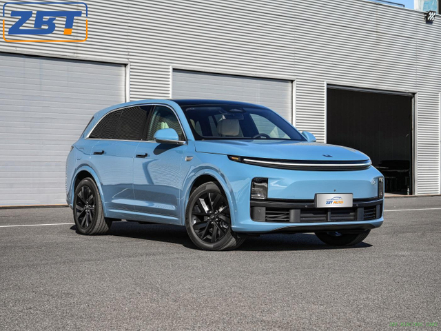 Ли Сян один гибридный электрический внедорожник Li L7