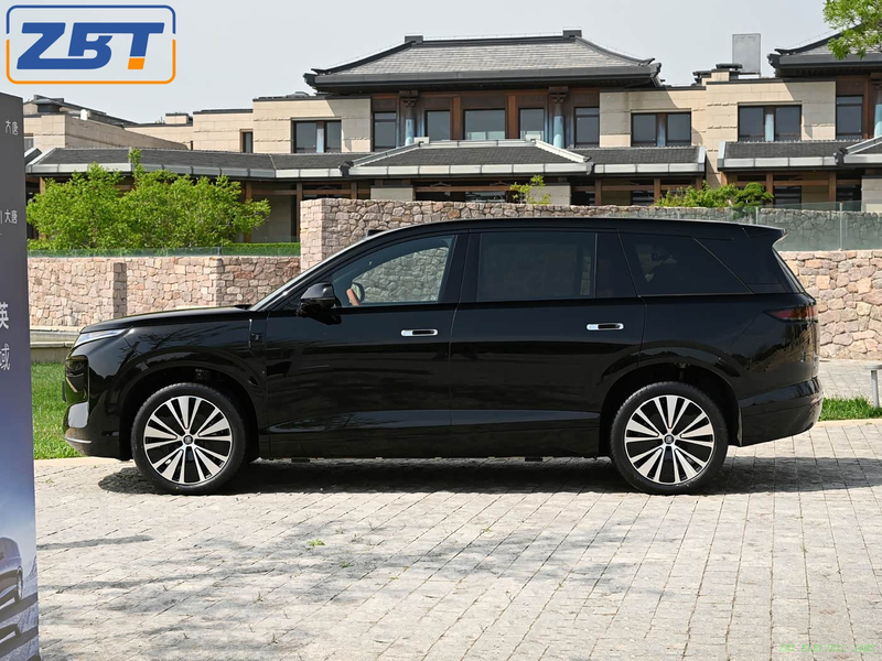 Бензиновый внедорожник BYD DA TAN, работающий на топливе