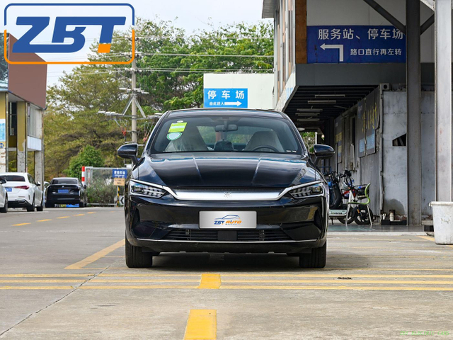 Электромобиль BYD QIN Plus New Energy Electric Sedan 16 999,00–17 999,00 долларов США/