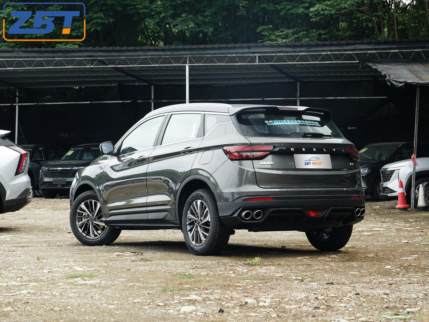 Бензиновый внедорожник Geely Coolray Binyue