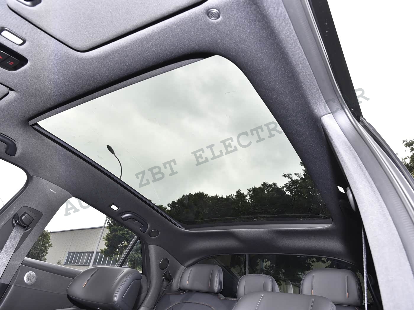 Циюань E07-B52