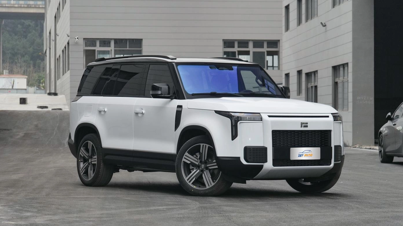 Сколько времени нужно, чтобы зарядить электрический седан дома