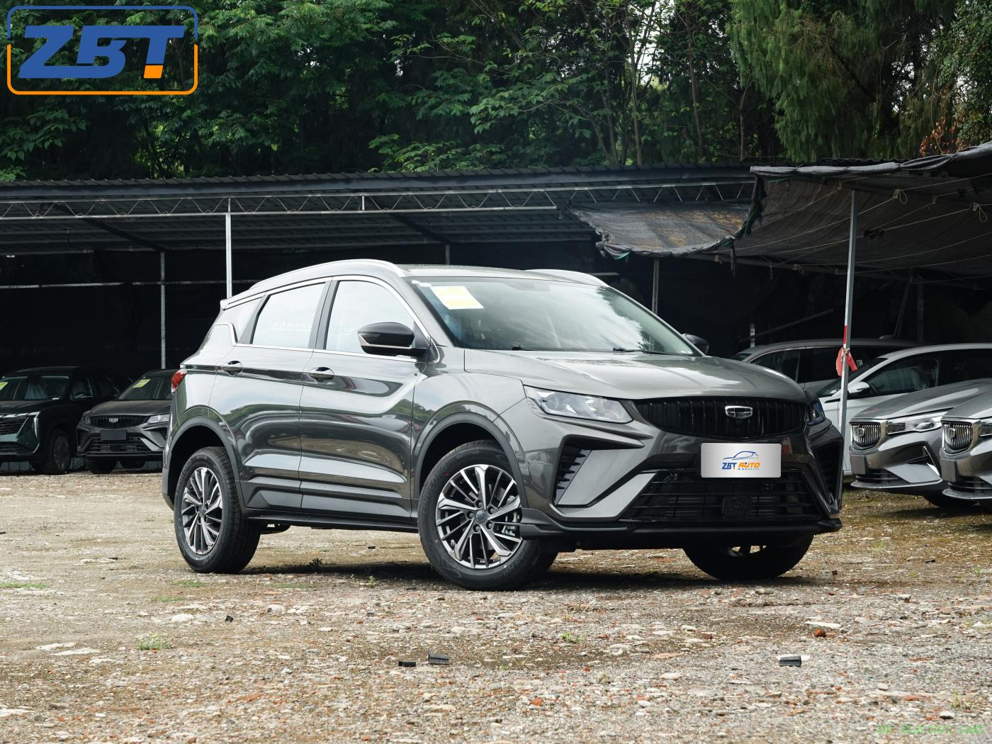 Бензиновый внедорожник Geely Coolray Binyue