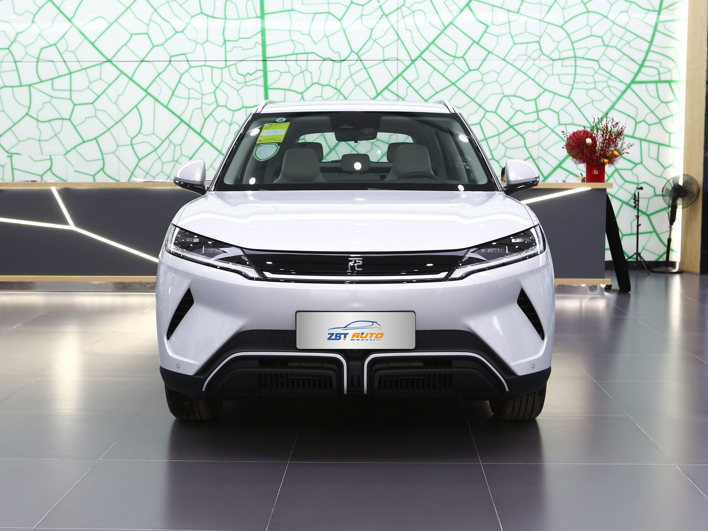 Юань вверх W02