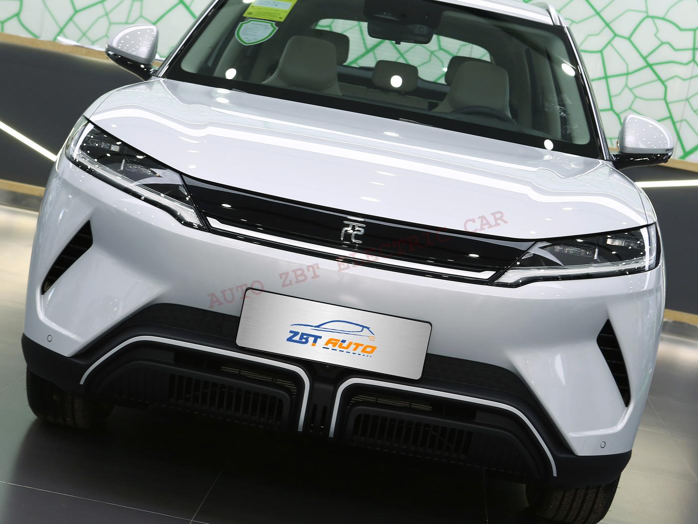 Юань вверх X82