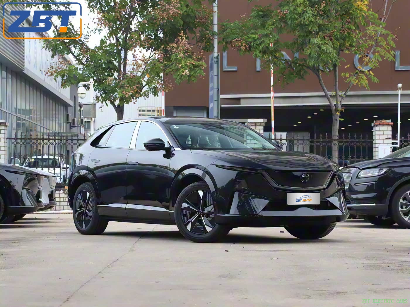 Бензиновый внедорожник Mazda EZ 60, топливный автомобиль