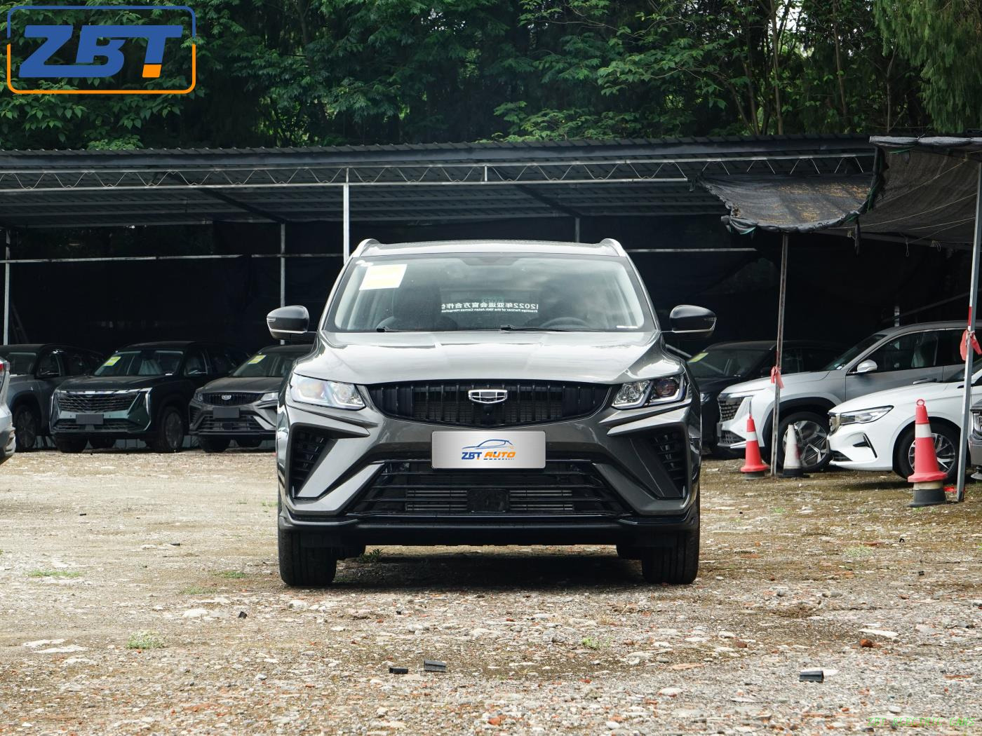 Бензиновый внедорожник Geely Coolray Binyue