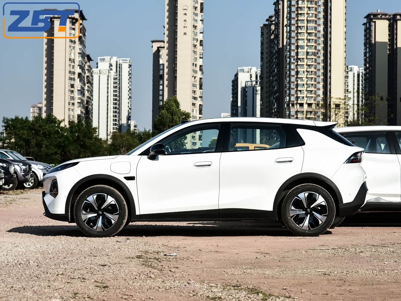 Циюань Q05 - WH04