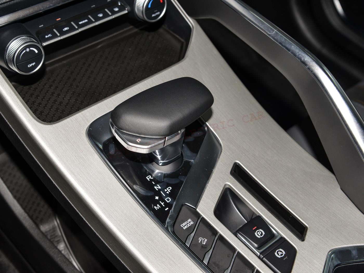 Coolray БинЮэ X17