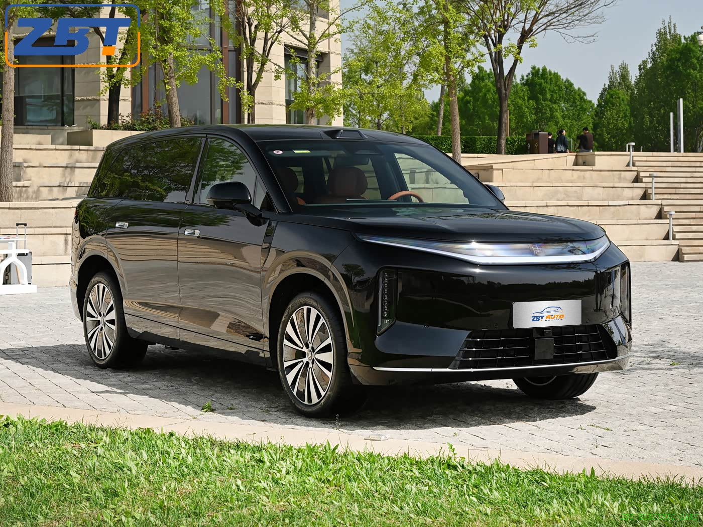 Бензиновый внедорожник BYD DA TAN, работающий на топливе