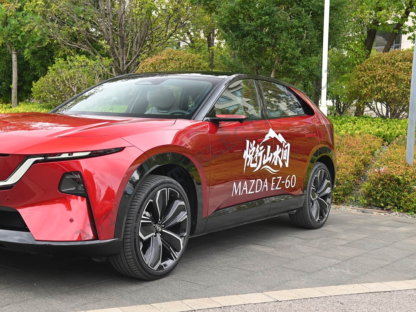 Мазда EZ60-R21