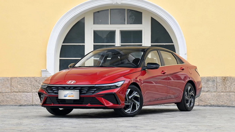 Hyundai Elantra R01_1377_774.jpg