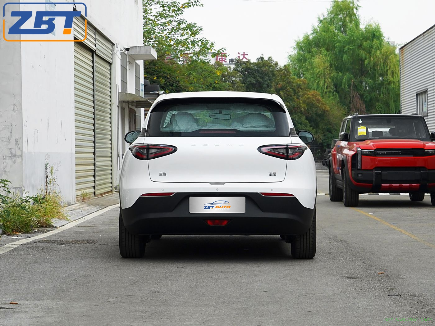 Электромобиль Jili Xingyuan New Energy Hybrid SUV 2025 года