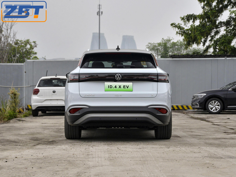 Модель Volkswagen ID.4 X Pure+