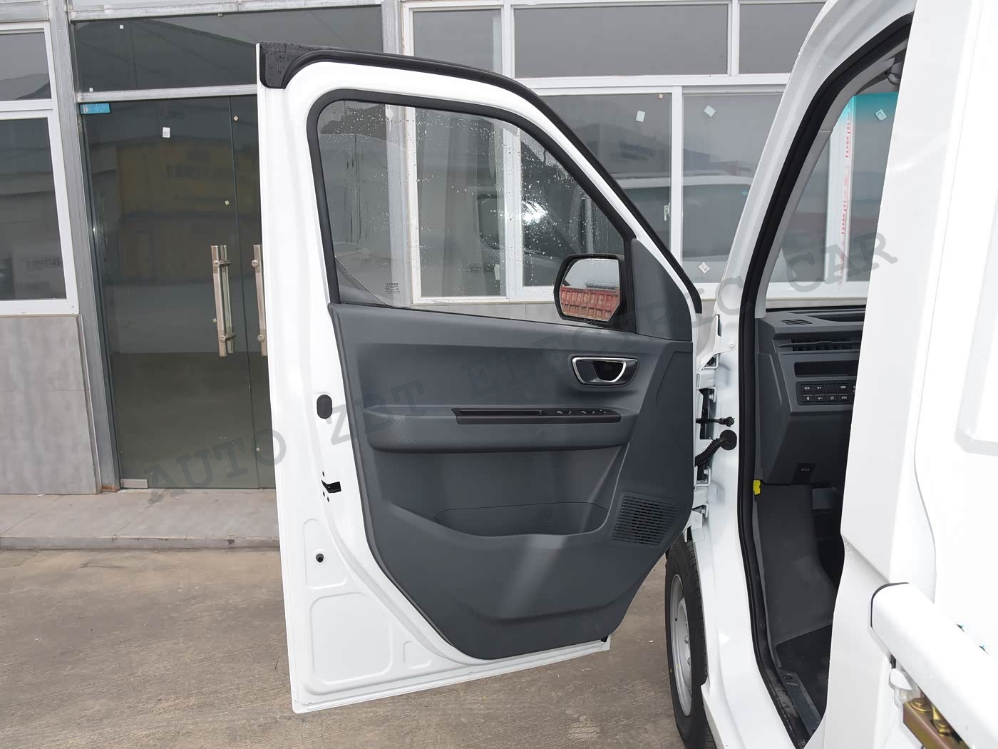Geely Юанчэн F1E-W49