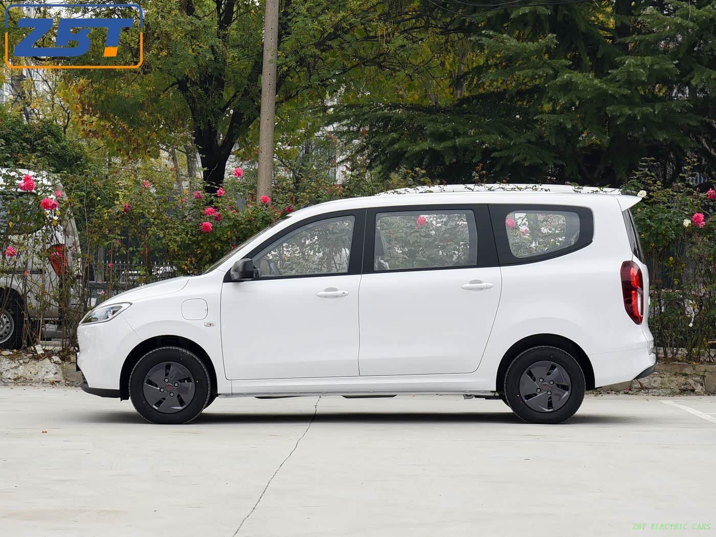 Wuling Hongguang EV с бензиновым двигателем, небольшой легковой автомобиль, топливный автомобиль
