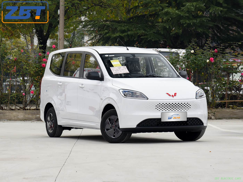 Wuling Hongguang EV с бензиновым двигателем, небольшой легковой автомобиль, топливный автомобиль