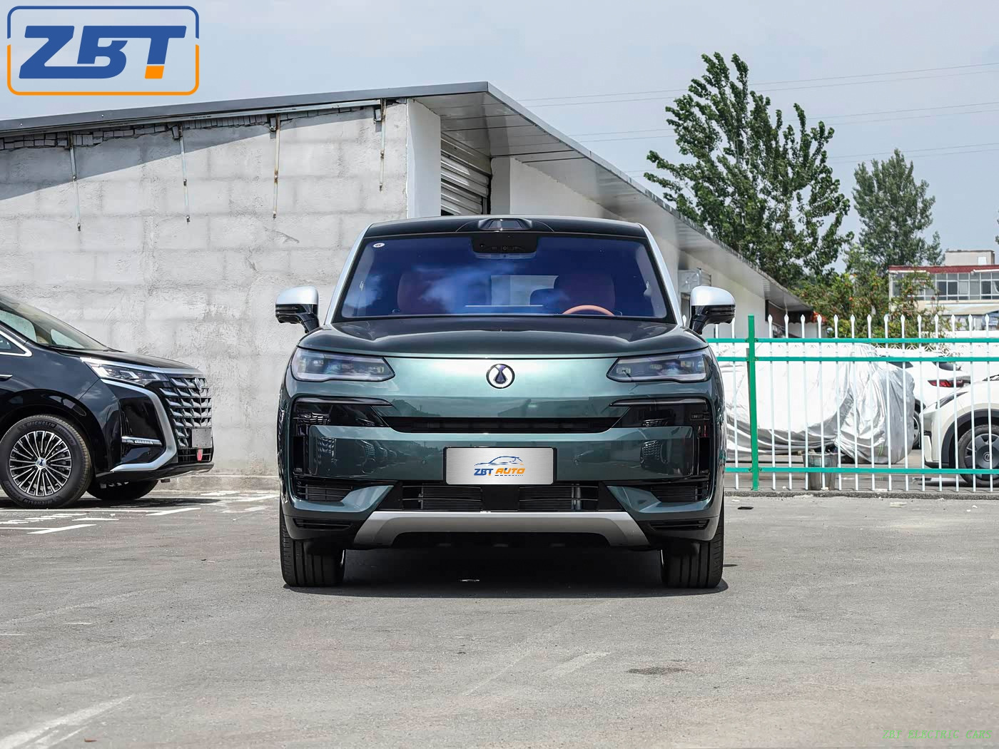Бензиновый внедорожник BYD TENSI N9, работающий на топливе