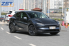 Модель Y+ New Energy Hybrid SUV. Цена в США: 45 599,00–45 999,00 долларов США.