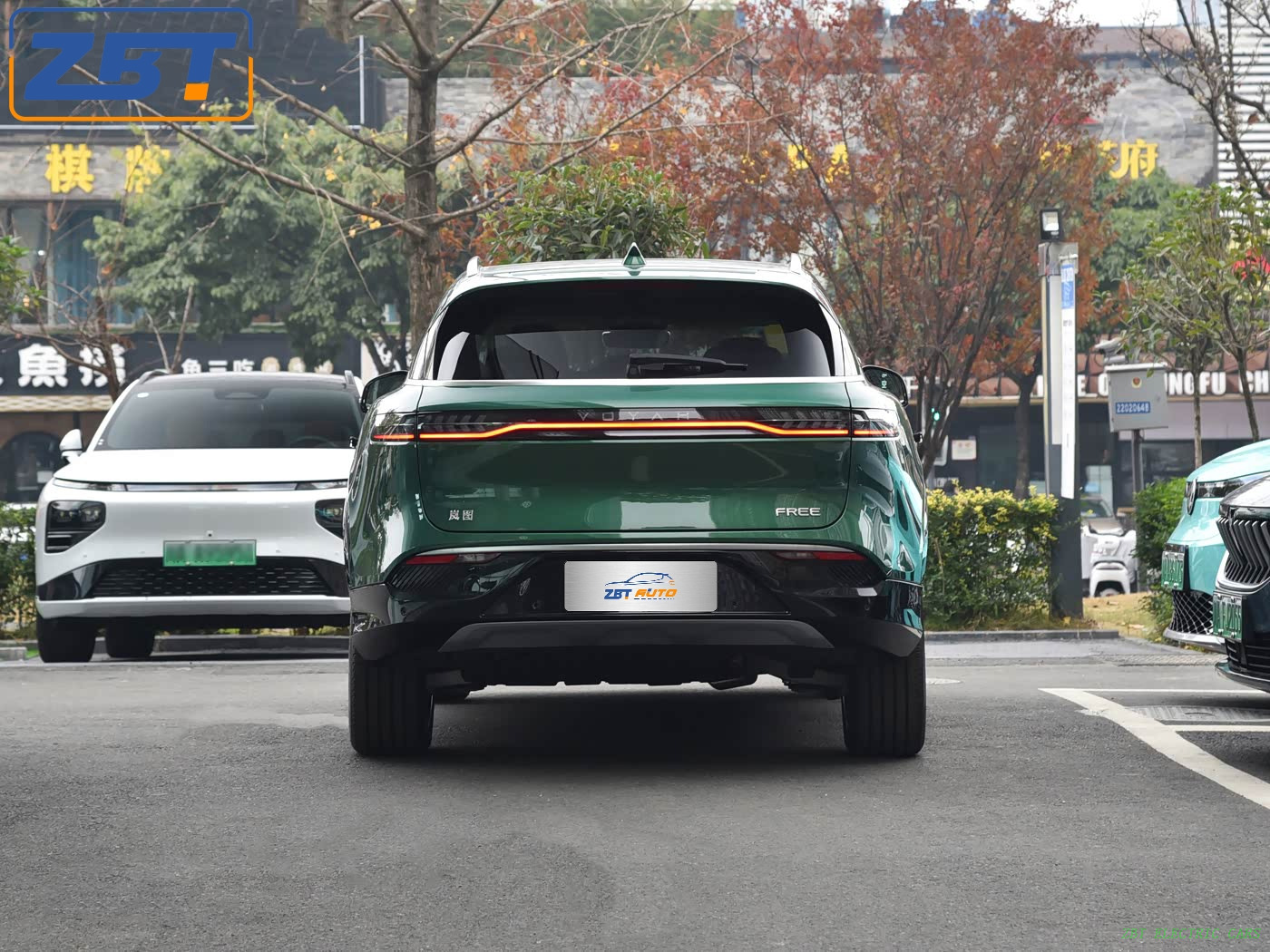 Voyah FREE New Energy Hybrid SUV Цена в США 36 599,00–36 999,00 долларов США.