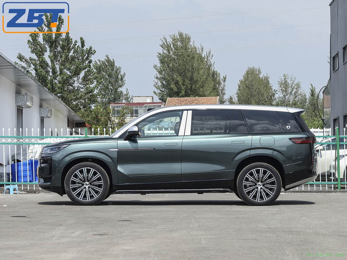 Бензиновый внедорожник BYD TENSI N9, работающий на топливе