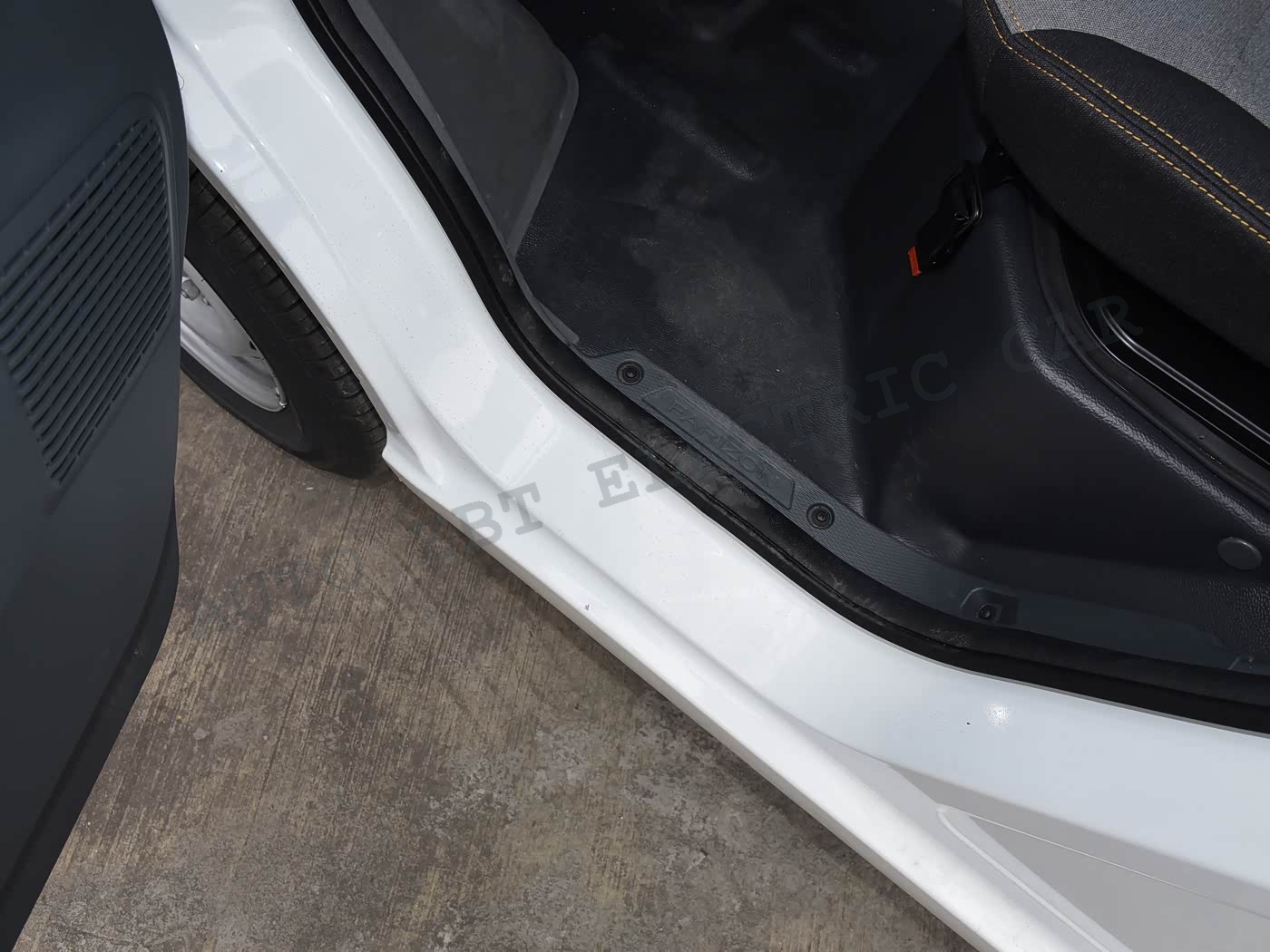 Geely Юанчэн F1E-W52