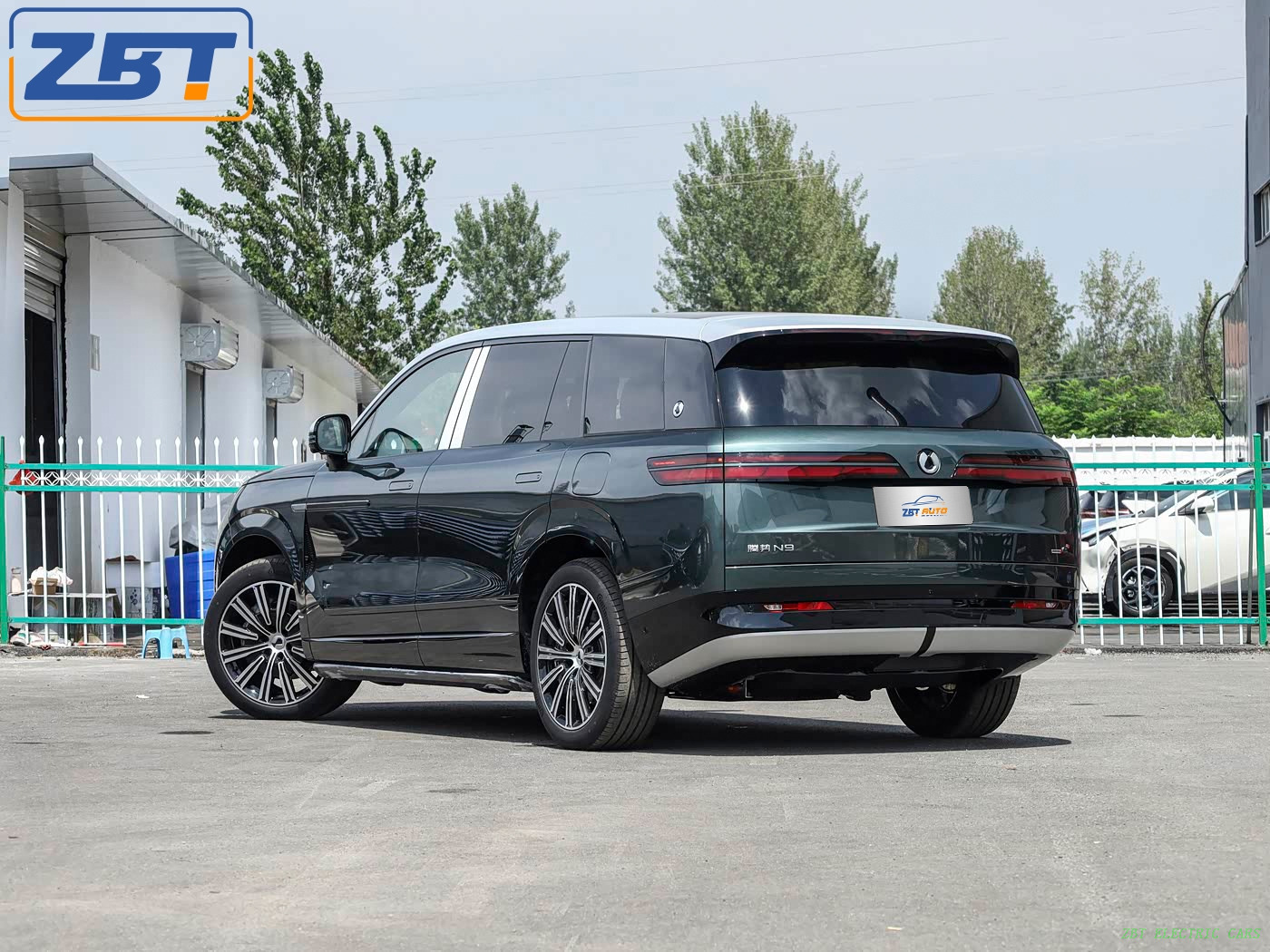 Бензиновый внедорожник BYD TENSI N9, работающий на топливе